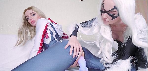  Young Amateur Spider Gwen And Black Cat Fuck With Dildos - Leah Meow